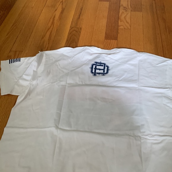 Men's white graphic Tshirt size xl - Picture 3 of 3